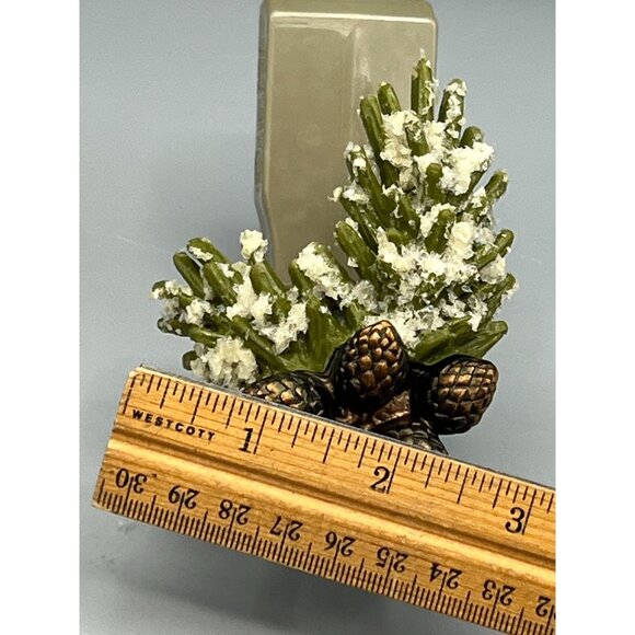 Bath & Body Works Wallflowers Pinecone & Snow Plug-In Fragrance Diffuser Retired - Picture 6 of 7